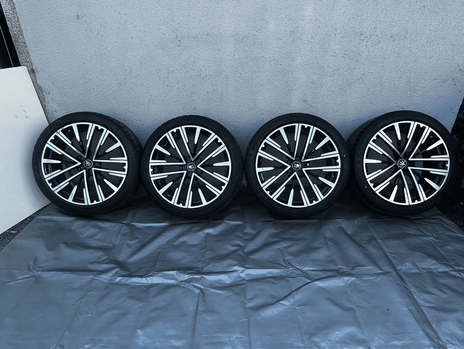 Cerchi in lega Maserati Grecale da 21" 2022-