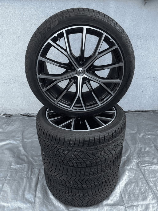 Cerchi in lega Maserati Grecale da 21" gomme invernali