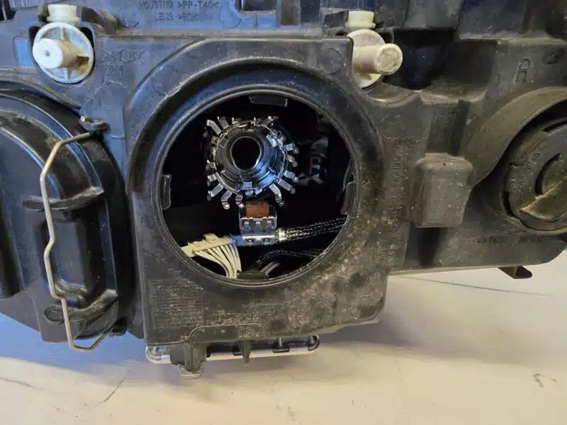 Faro destro anteriore xenon dinamico adattivo LCI restyling BMW X1 E84