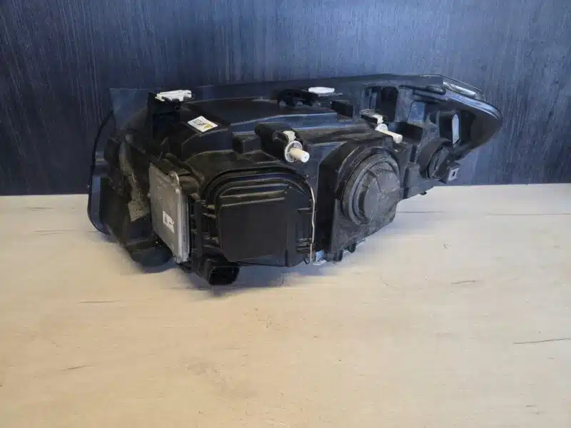 Faro destro anteriore xenon dinamico adattivo LCI restyling BMW X1 E84