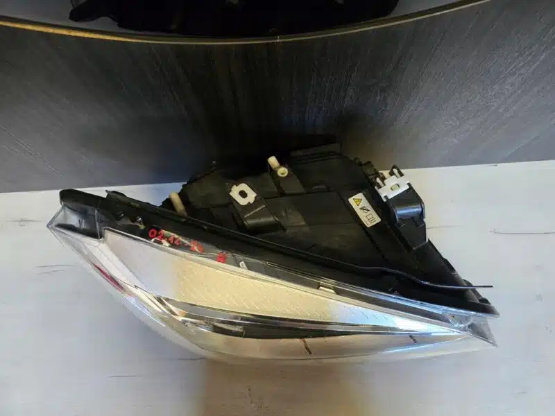 Faro destro anteriore xenon dinamico adattivo LCI restyling BMW X1 E84