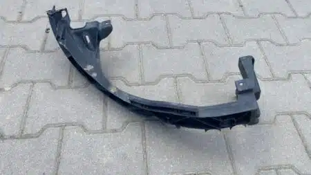 BMW E87 guida fari di montaggio destro 7120824