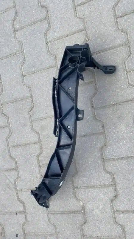 BMW E87 guida fari di montaggio destro 7120824
