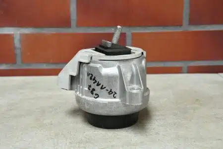 Supporto motore destro BMW M2 F87 M3 F80 M4 F82 F83 2284818 2598km
