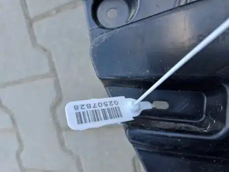 Guida supporto fissaggio paraurti posteriore destro BMW I4 G26 BEV 9447682