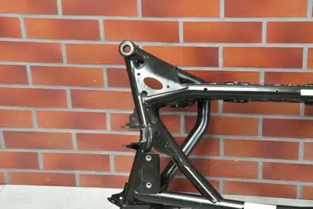 CARRELLO guida CULLA TRAVERSA POSTERIORE BMW M2 G87 M3 G80 M4 G82 G83