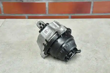 Supporto motore lato sinistro BMW X5 G05 X6 G06 X7 G07 9846461 198km