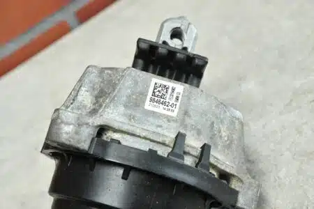 Supporto motore destro BMW X5 G05 X6 G06 X7 G07 9846462 198km