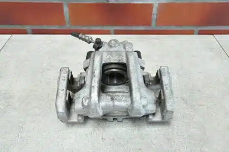 PINZA FRENO lato sinistro BMW 2 G42 3 G20 G21 6895221 294x22 13590KM