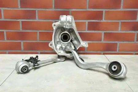 sospensione lato sinistro braccio oscillante anteriore BMW X3 G01 X4 G02 M40iX M40dX 15km 6882595