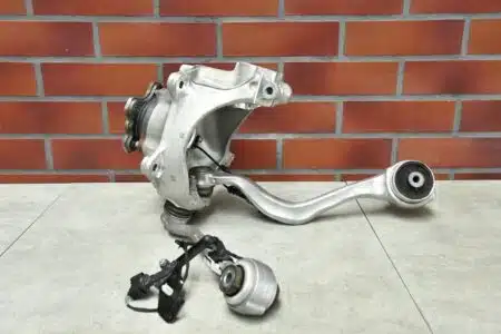 sospensione lato sinistro braccio oscillante anteriore BMW X3 G01 X4 G02 M40iX M40dX 15km 6882595