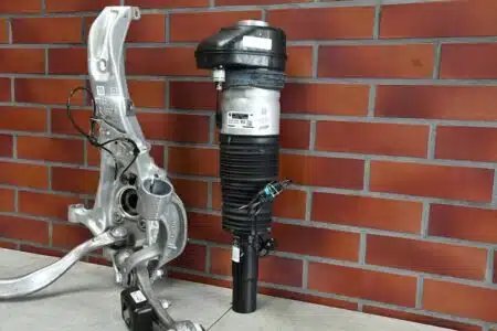 sospensione lato destro piastra ammortizzatore pneumatico destro BMW X7 G07 198km